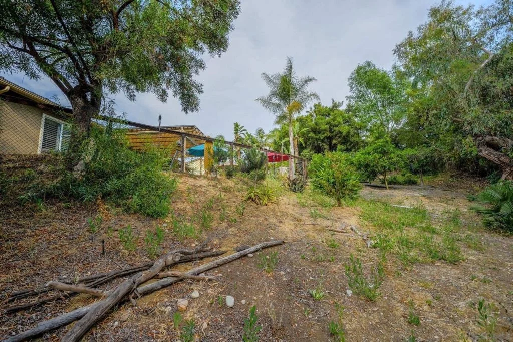 Photo of 2889 Camden Dr