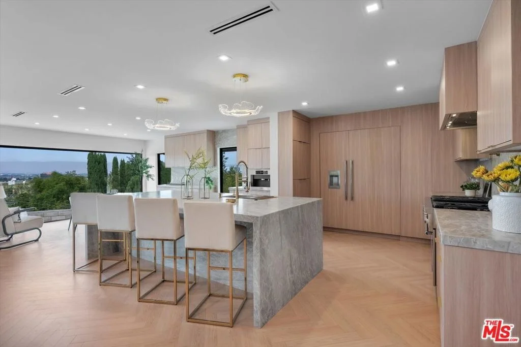 Photo of 4847 Brewster Drive