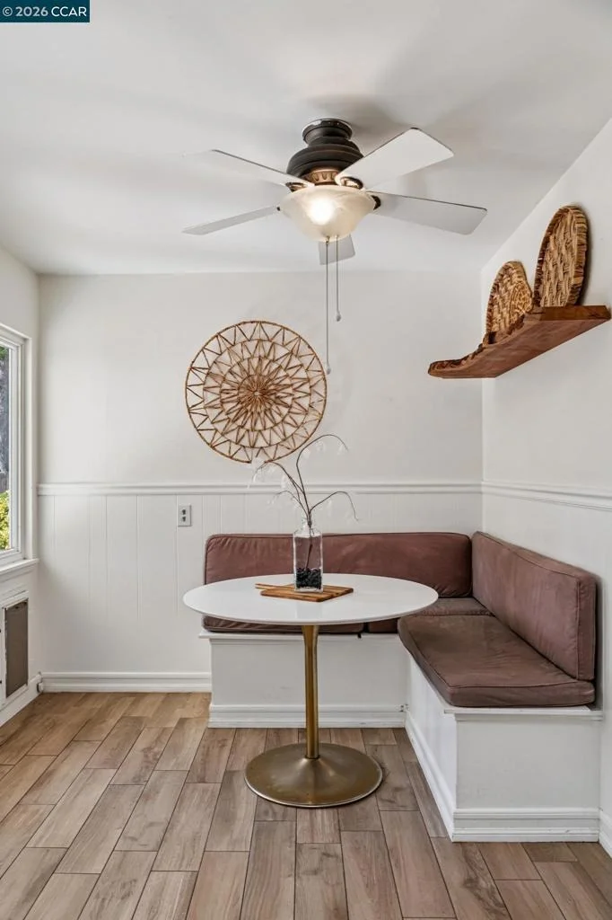 Photo of 1243 Davis Ave.