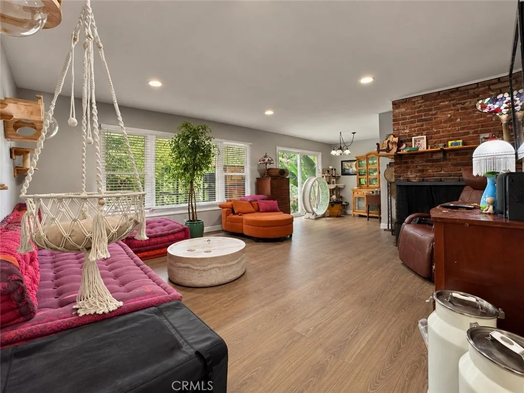 Photo of 9341 Skylark Boulevard