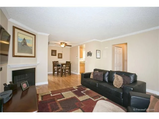 Photo of Unit 4 at 830 Broadway