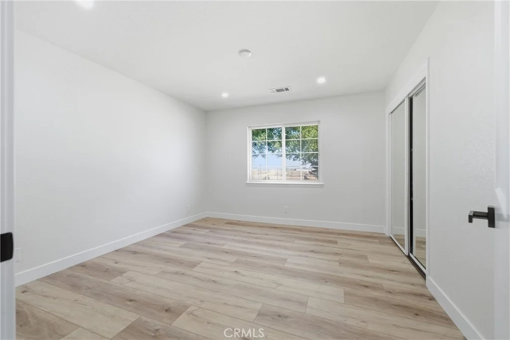 Photo of 5653 Willow Avenue