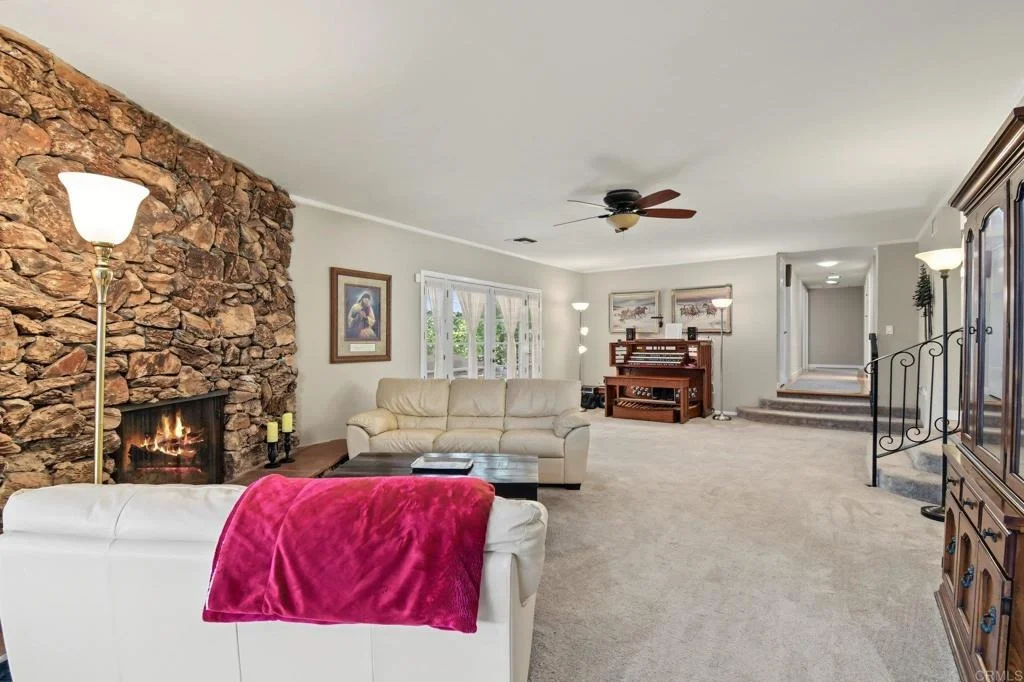 Photo of 318 Rose View Place