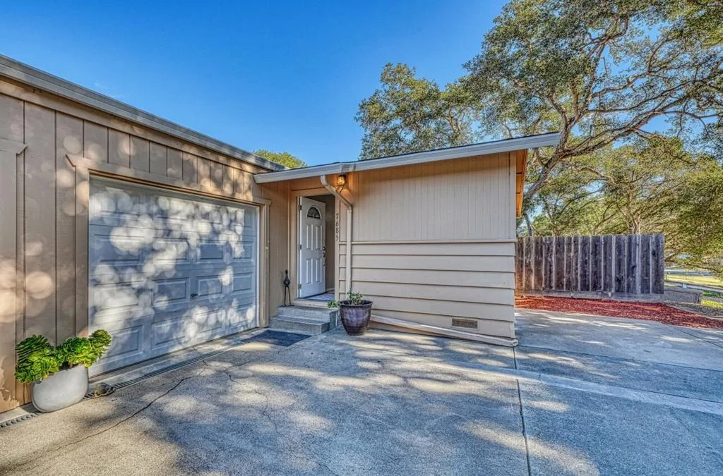 Photo of 7695 Pine Tree Way