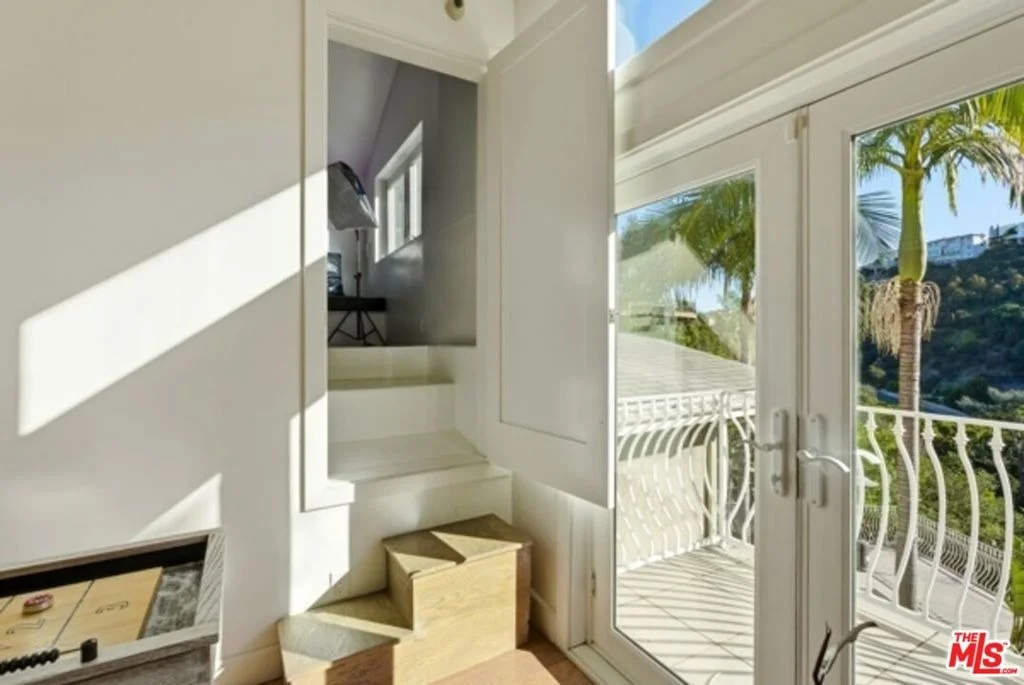 Photo of 7546 Devista Drive
