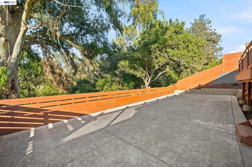 Photo of 2500 Lancaster Ct