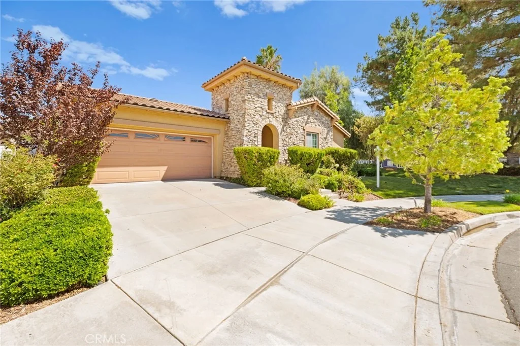 Photo of 39894 Camden Court