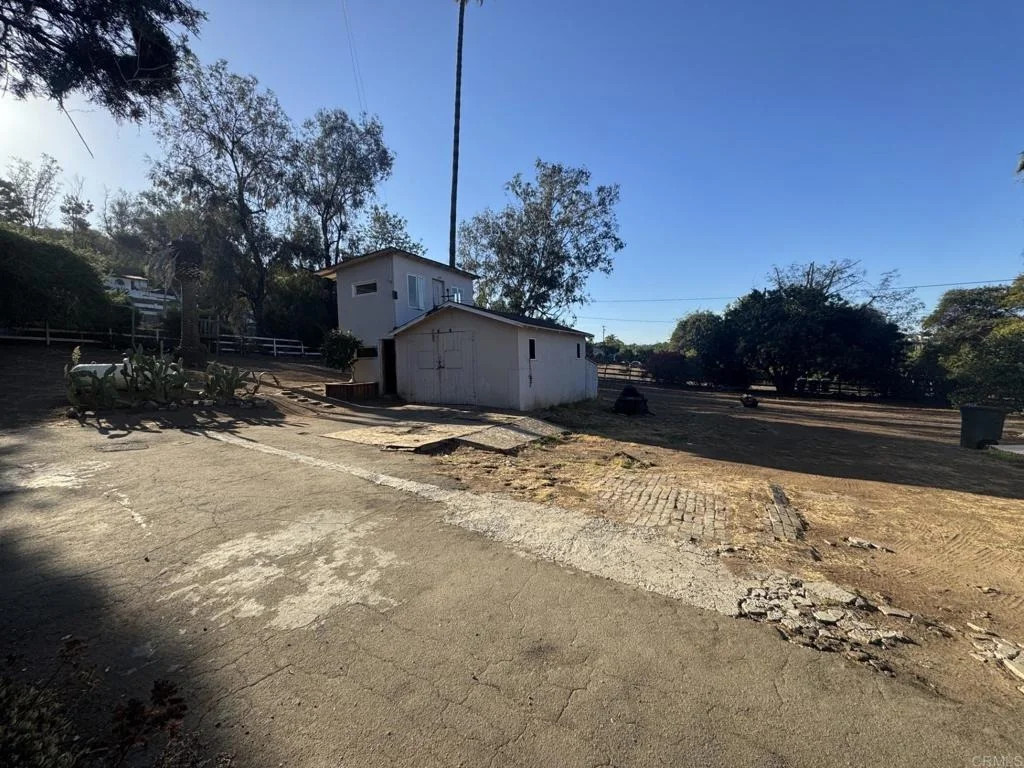 Photo of 726 Valley Drive