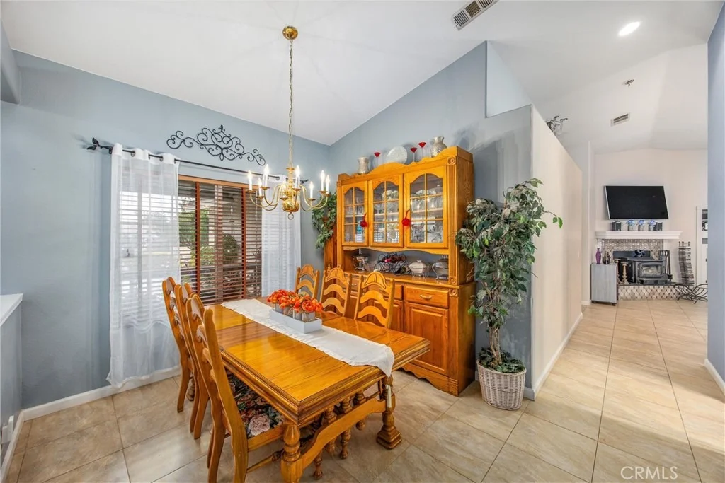 Photo of 13997 Riverside