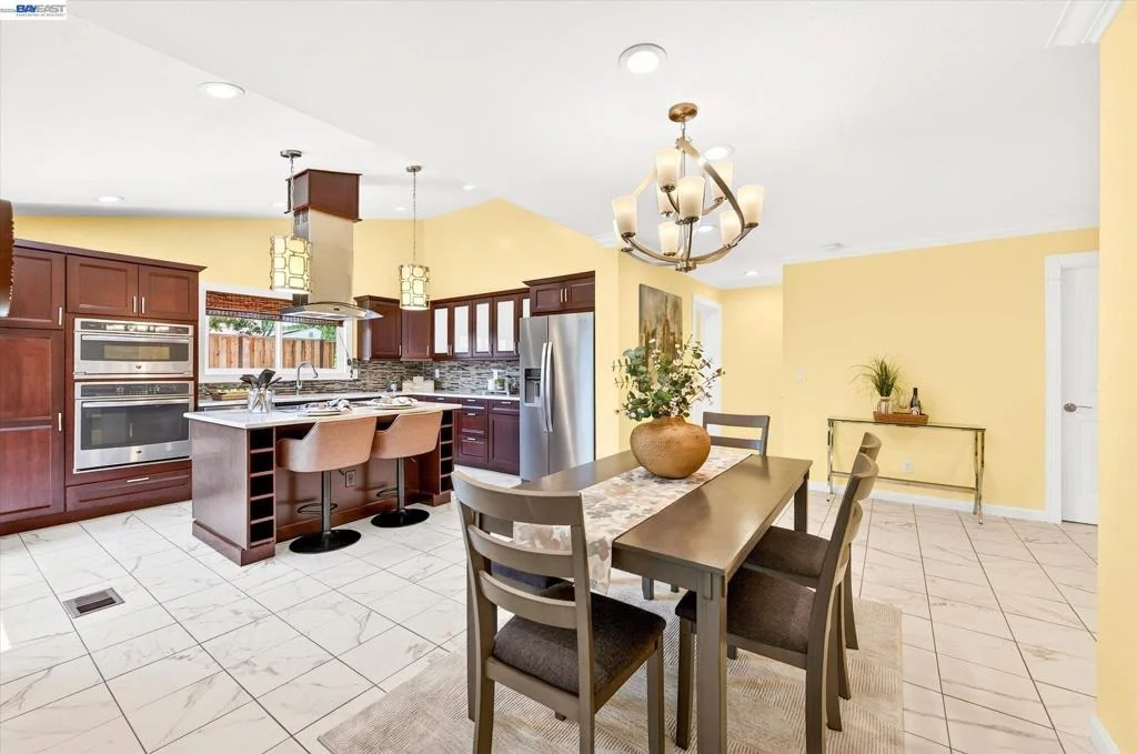 Photo of 2358 Crestline Rd