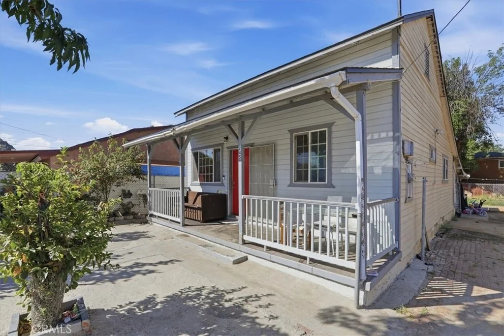 Photo of 245 Commercial Avenue
