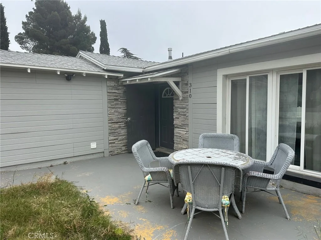 Photo of 310 Santa Rita Place