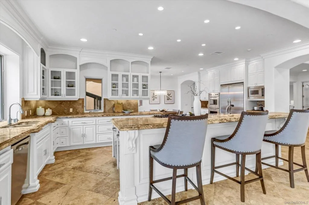 Photo of 6102 Avenida Alteras