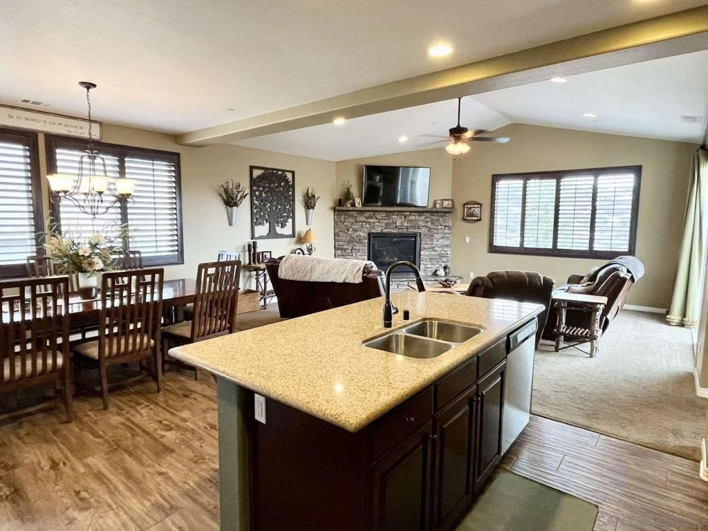 Photo of 231 Maple Ridge Dr
