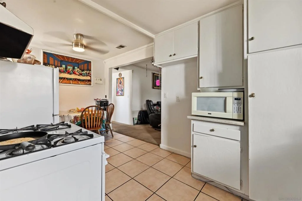 Photo of 3949 Grandon