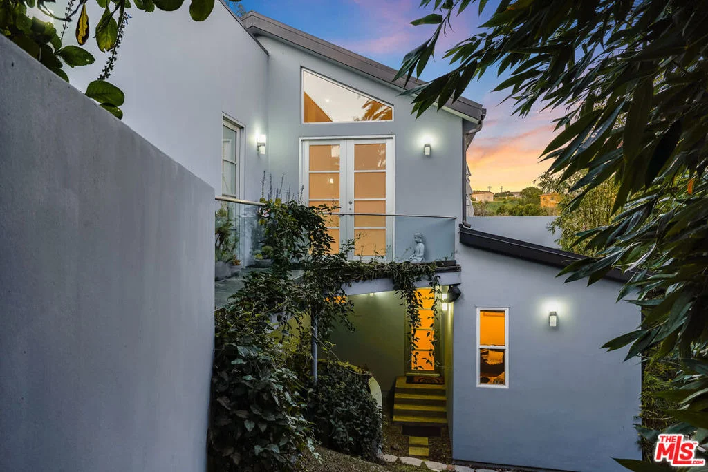 Photo of 28927 W Beach Lane