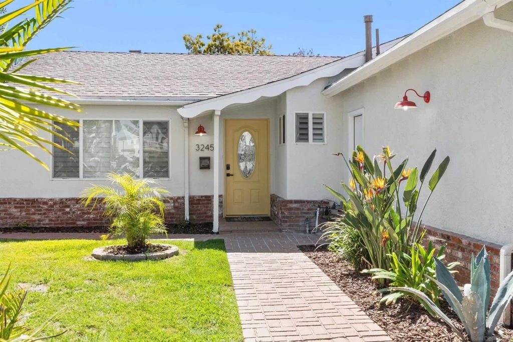 Photo of 3245 Carolyn Dr