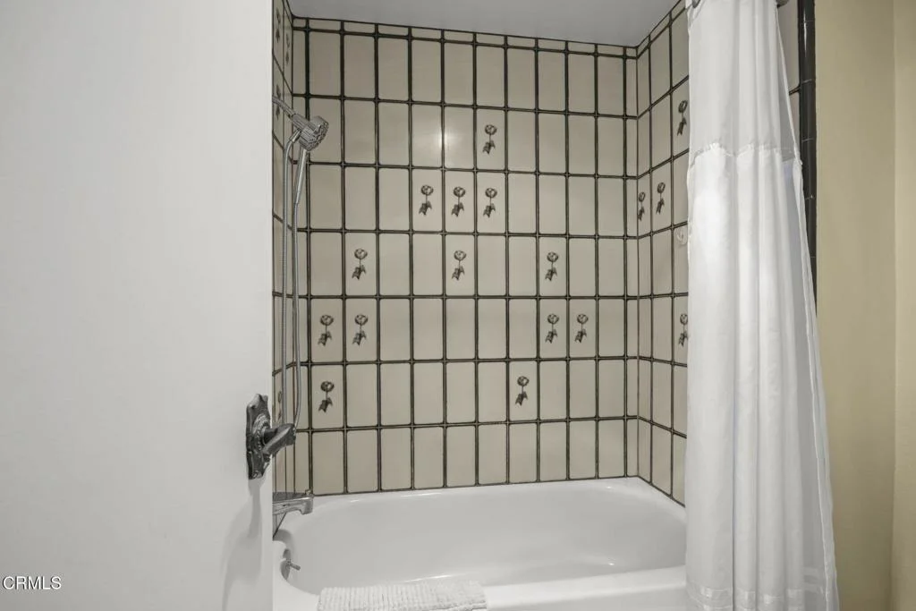 Photo of 3949 Ocean Drive