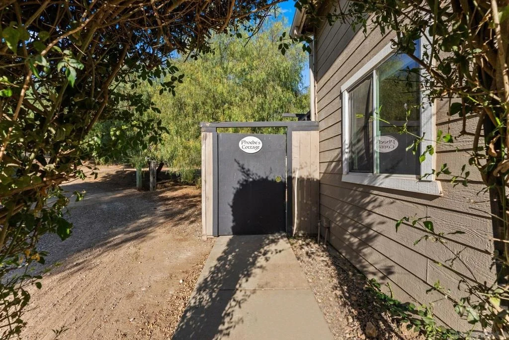 Photo of 20751 Sutherland Dam Road