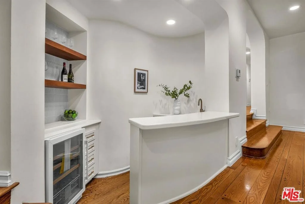 Photo of 3225 Iredell Lane