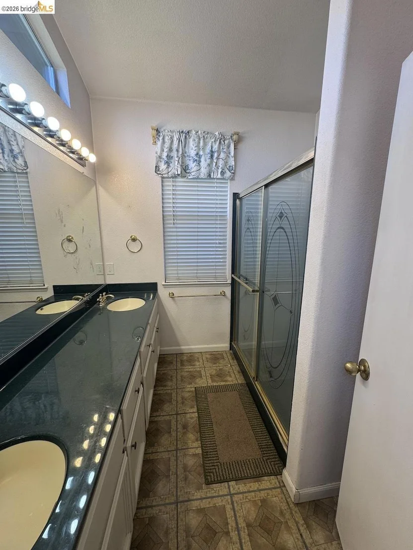 Photo of 5001 Meadow Pass Way