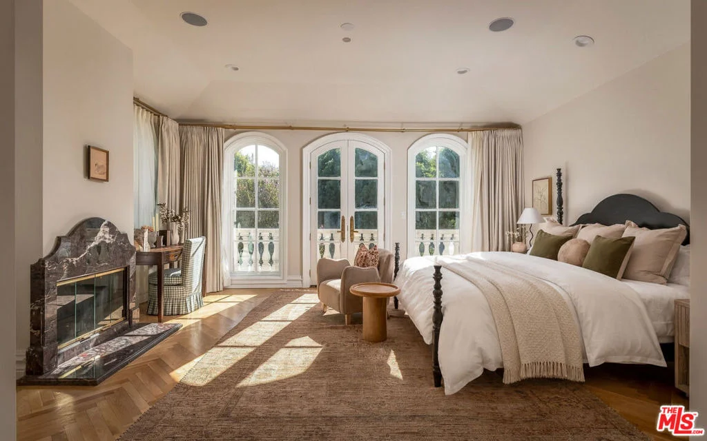 Photo of 628 N Rodeo Drive