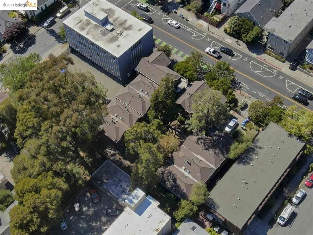 Photo of Unit C at 2014 Hearst Ave