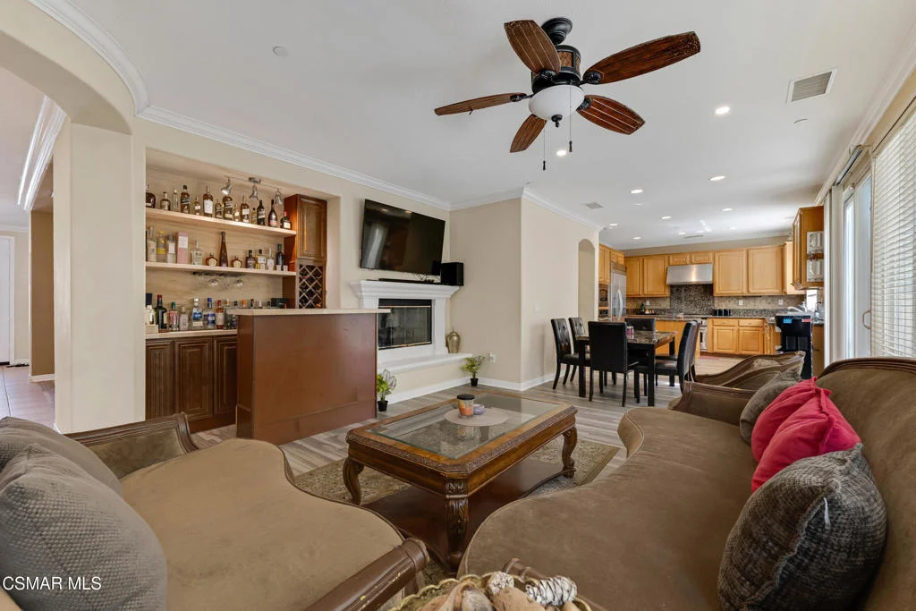 Photo of 5588 California Oak Street