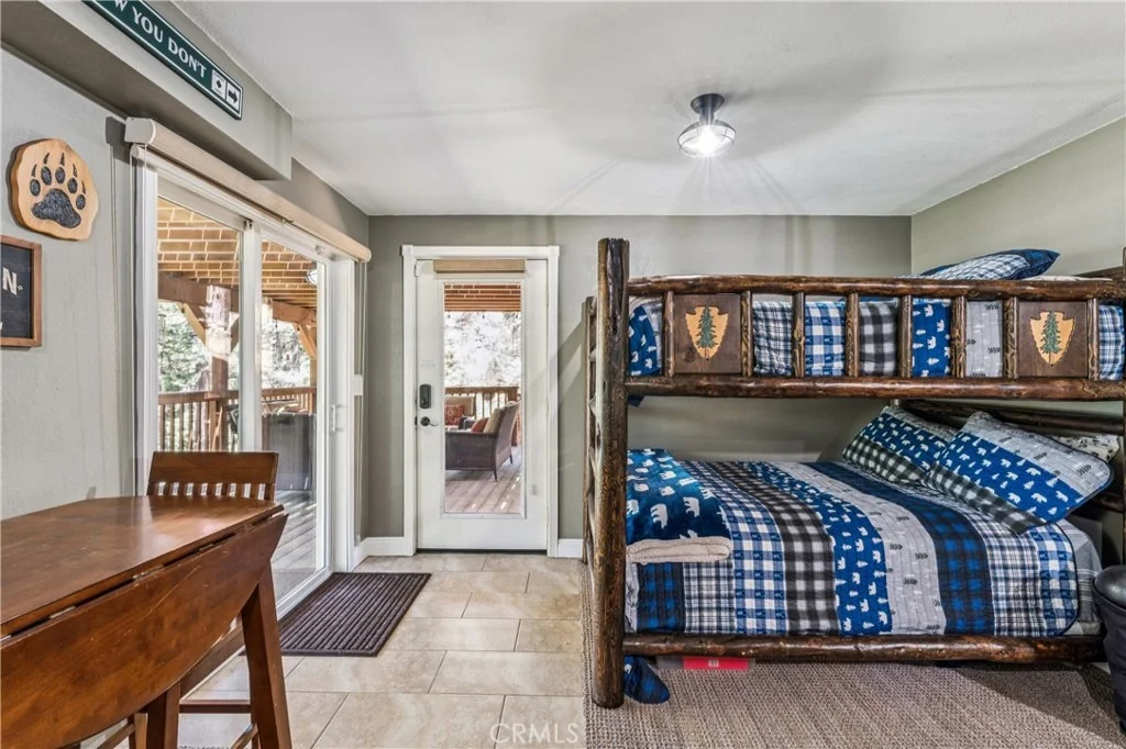 Photo of 30834 Live Oak