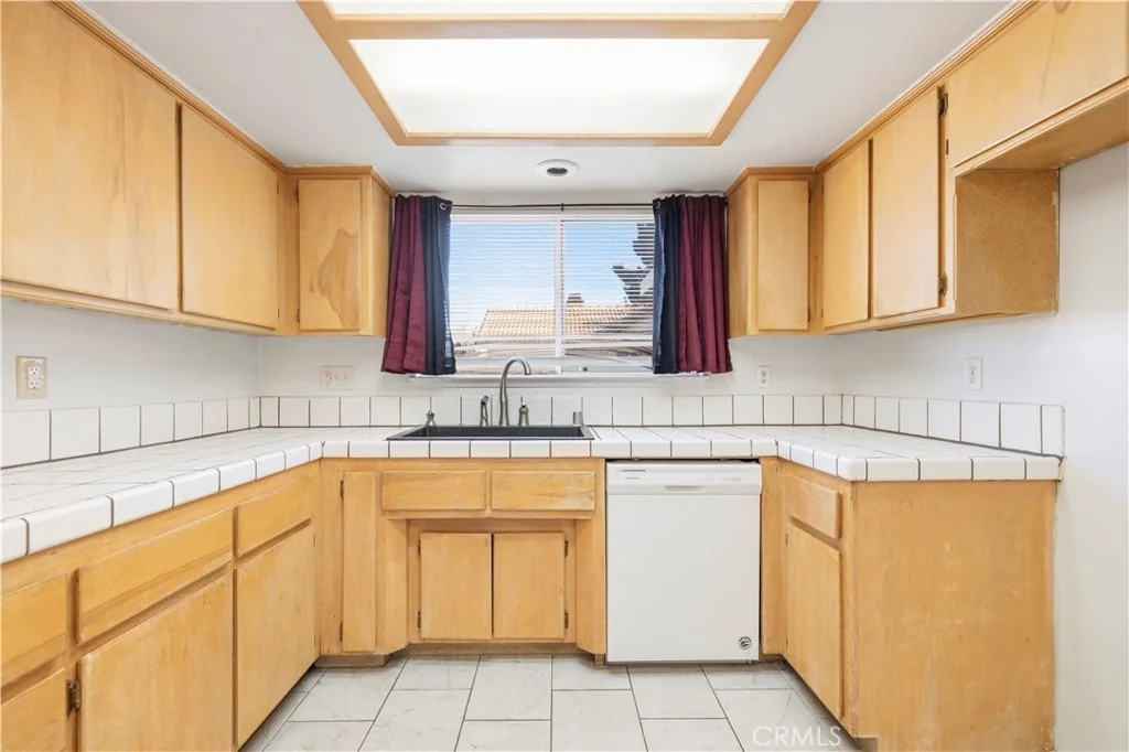 Photo of 44111 Acacia Street