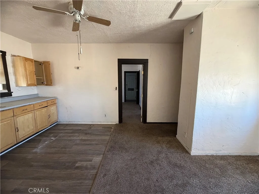 Photo of 567 W Yermo