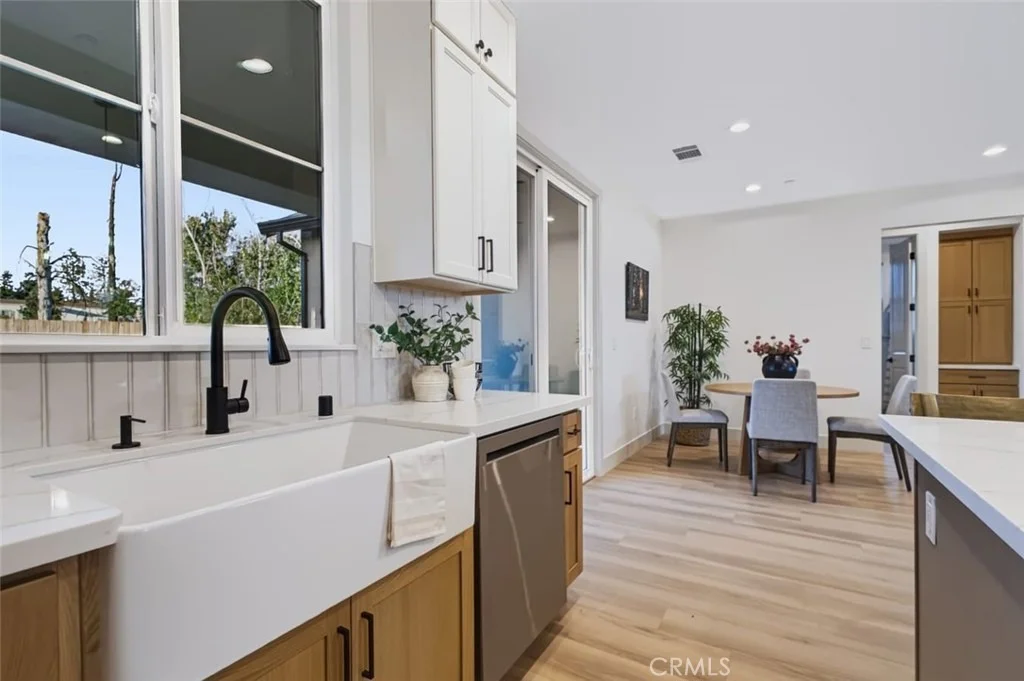 Photo of 1413 W Dottie Lane