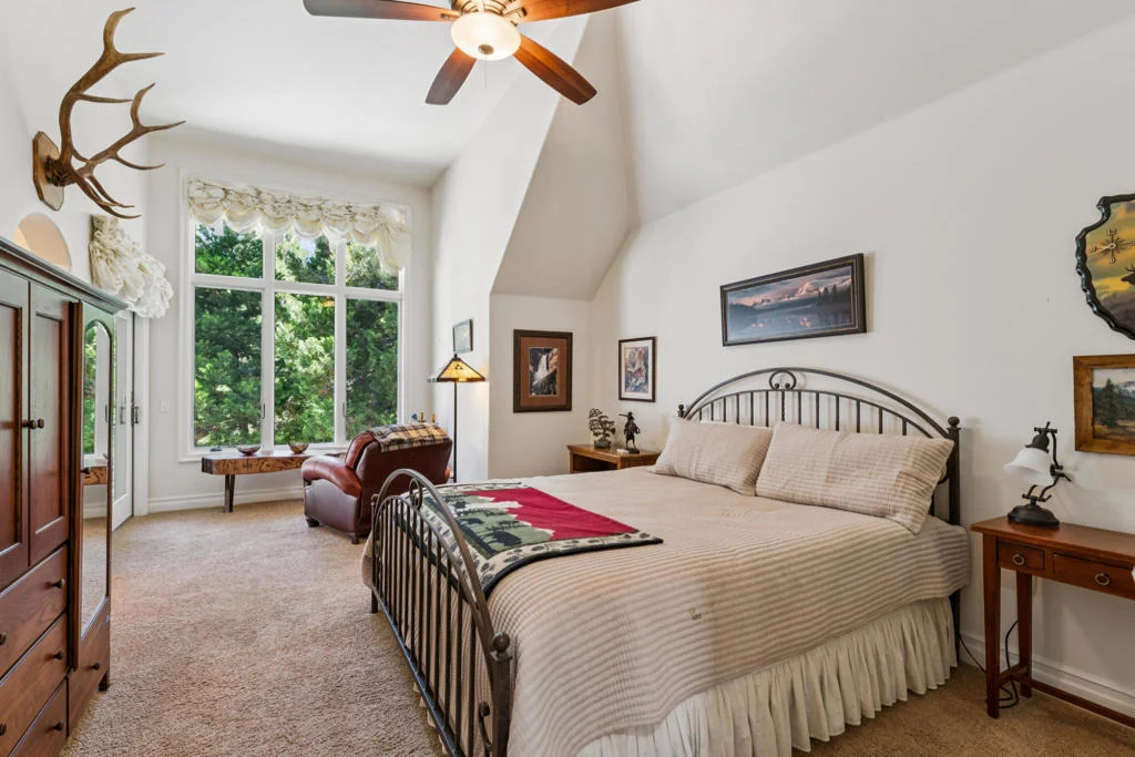 Photo of 391 Cedar Ridge Drive