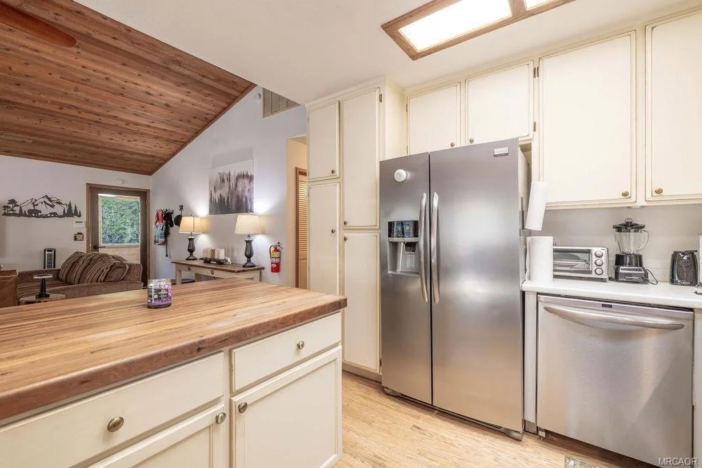 Photo of 525 Bernhardt Lane