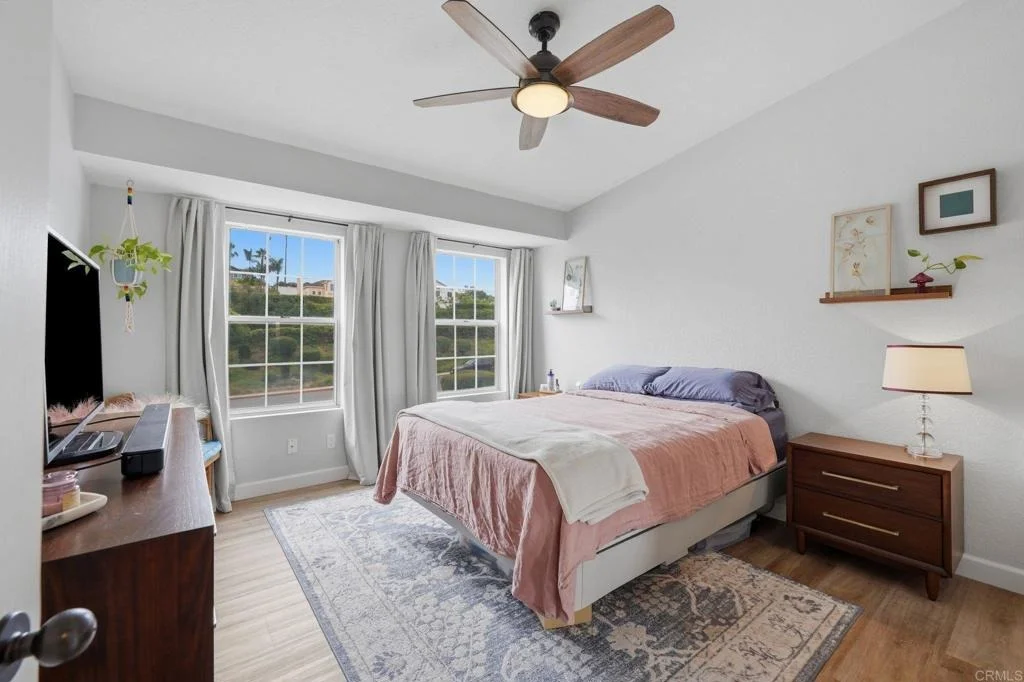 Photo of Unit F at 5064 Via Manos
