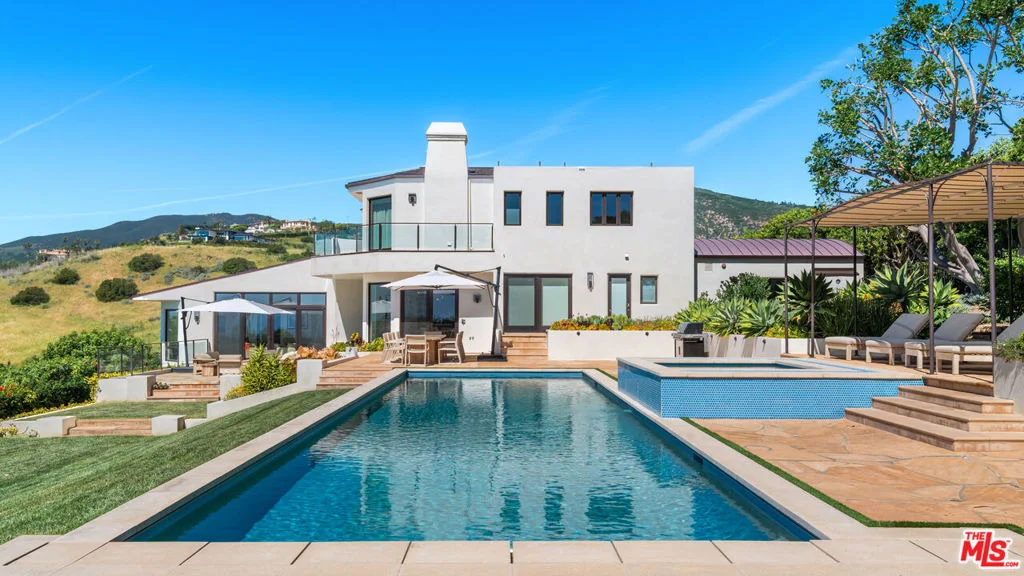 Photo of 27445 Winding Way