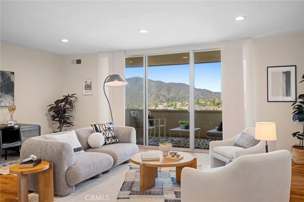 Photo of Unit 9 at 2313 Rosecrest Drive