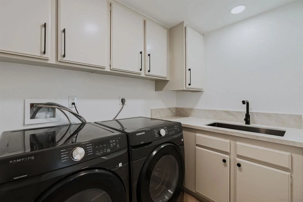 Photo of 1291 Dexter