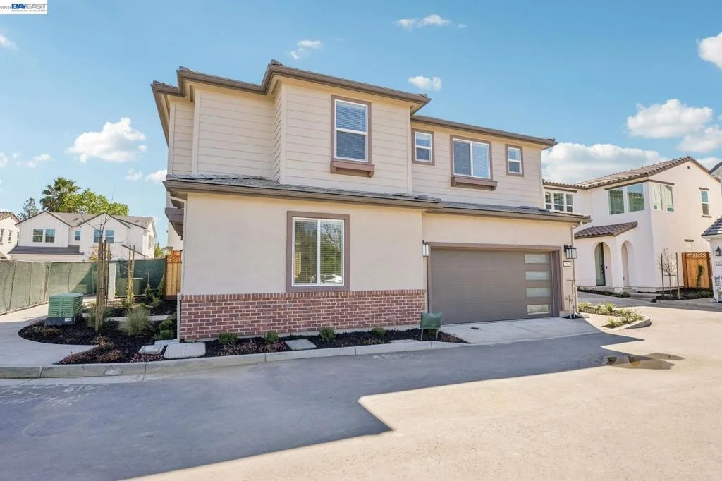 Photo of 798 Abigail Place
