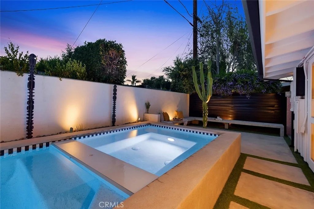 Photo of 3065 Stevely