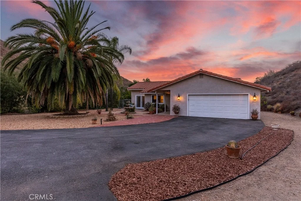 Photo of 45251 La Cruz Dr