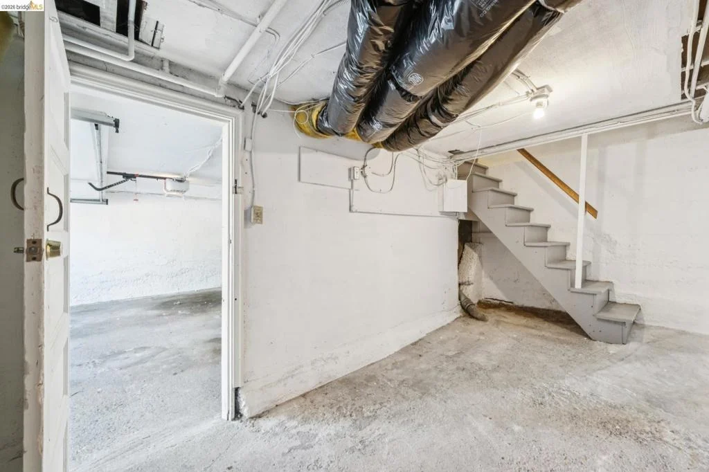 Photo of 6080 Ocean View Drive