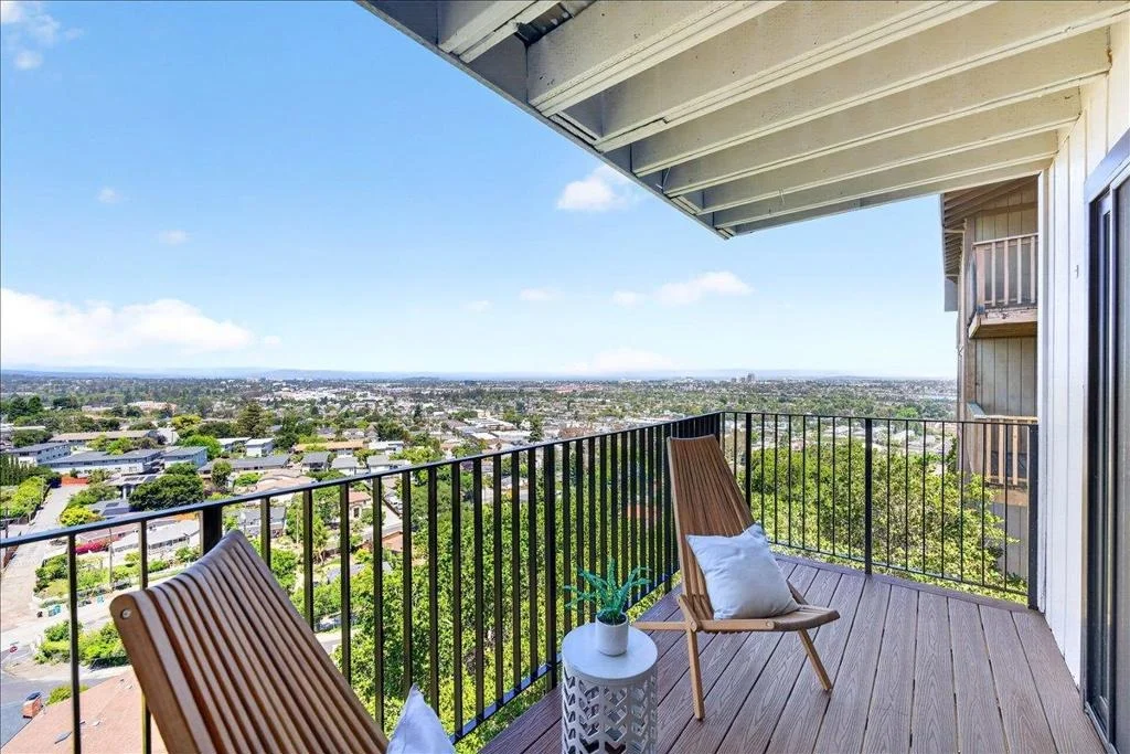 Photo of 1550 Winding Way