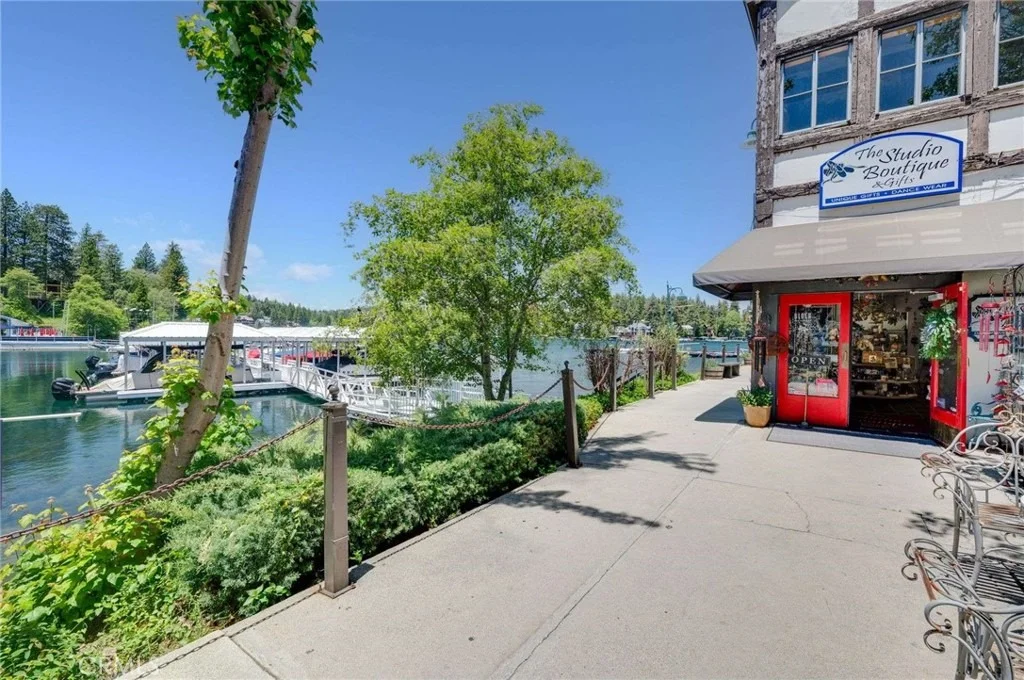 Photo of 395 Primrose