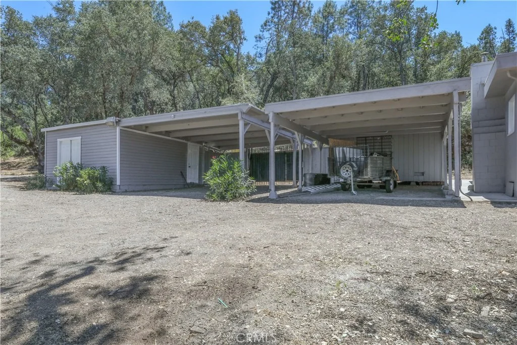 Photo of 15905 Kugelman