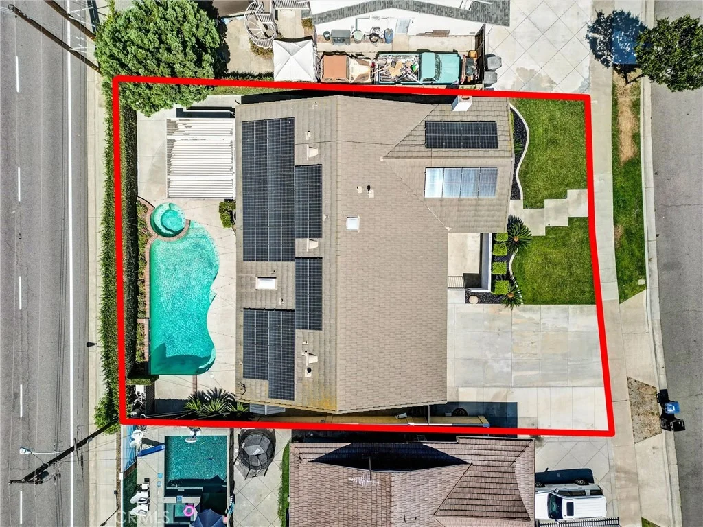 Photo of 1517 E Riverview