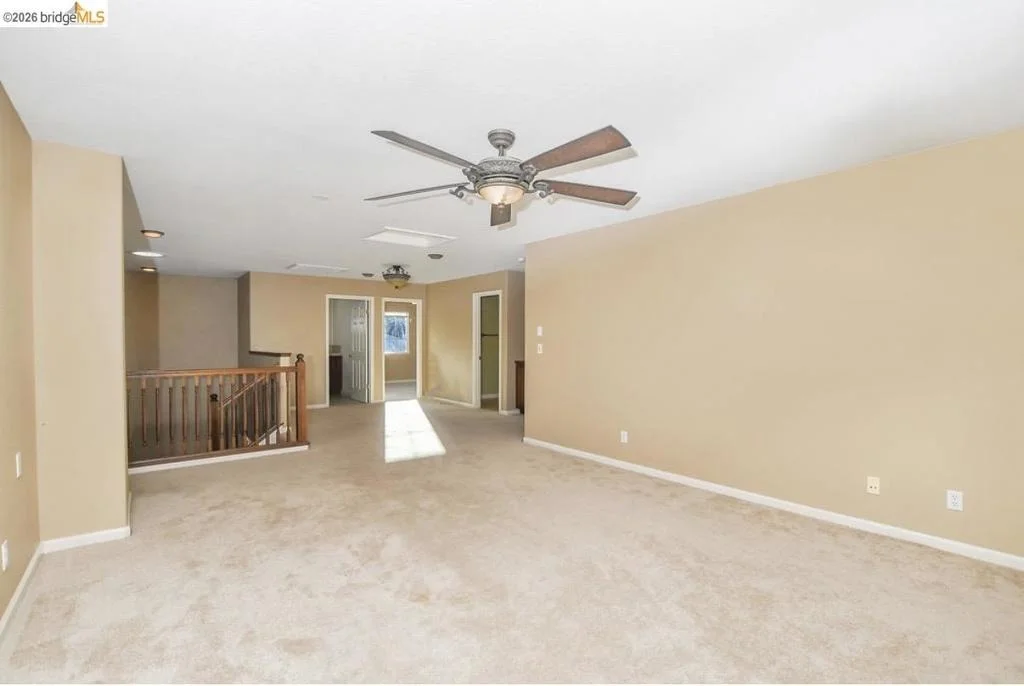 Photo of 2533 Crescent Way