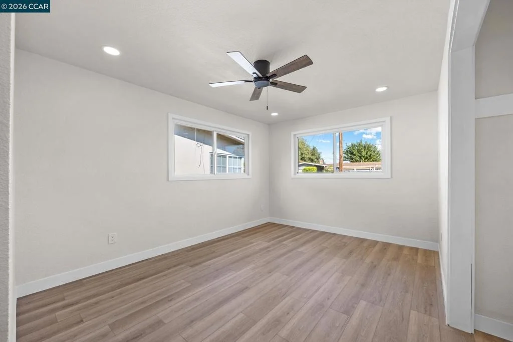 Photo of 2697 Mayfair