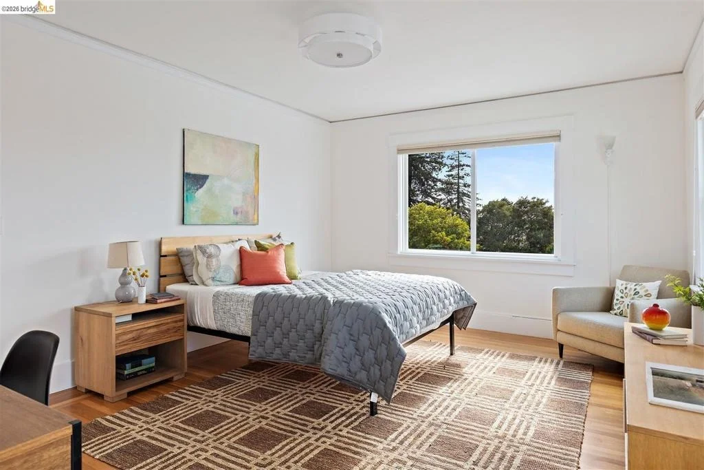 Photo of 355 Arlington Ave