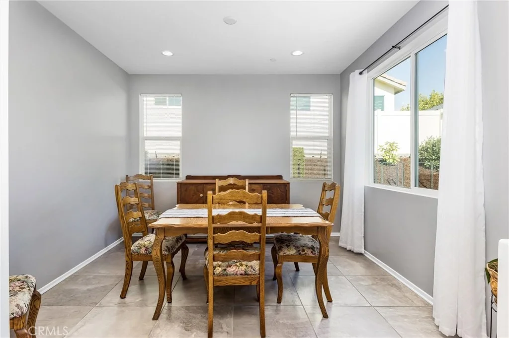 Photo of 402 Buena Mesa Dr